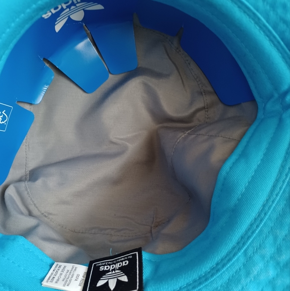 ADIDAS - Picture 2 of 4